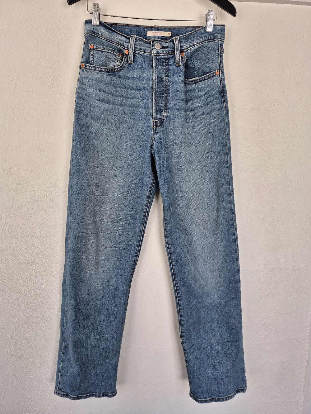 Levi's Ribcage Straight Buttonfly Jeans Size 30